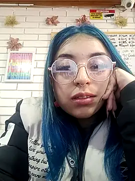 Snapshot of turolita_ chatting on 02-15-25, 02:00 turolita online show from 02-15-25, 02:00