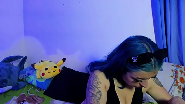 Snapshot of turolita_ chatting on 02-28-25, 12:21 turolita online show from 02-28-25, 12:21