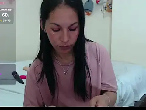 Snapshot of michel_ex33 chatting on 12-22-24, 09:20 michel ex33 online show from 12-22-24, 09:20