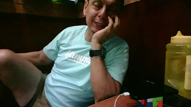 MarcusKelvin online show from 10-23-25, 03:22