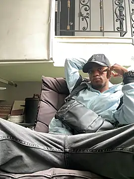 AaronCruz  online show from 02-12-25, 01:06