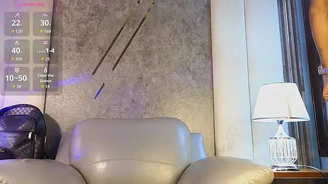 AaronCruz  online show from 09-19-25, 01:23