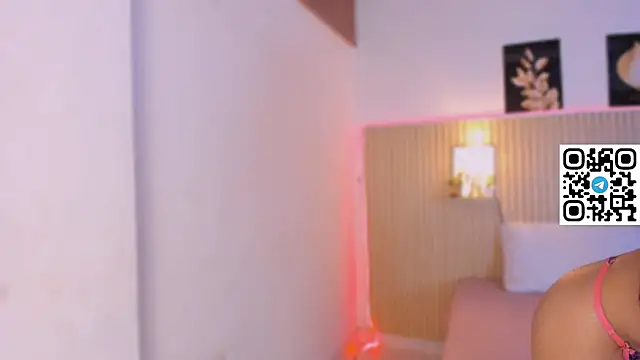 Snapshot of Harmony_Malkova chatting on 11-22-25, 03:05 Harmony Malkova online show from 11-22-25, 03:05