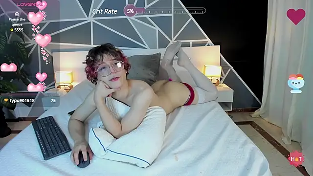 Snapshot of Max_lover1 chatting on 02-21-25, 11:21 Max lover1 online show from 02-21-25, 11:21