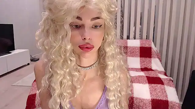 MiloTheName online show from 12-26-24, 04:21