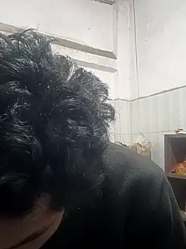 Snapshot of nskgenz chatting on 12-23-25, 05:27 nskgenz online show from 12-23-25, 05:27