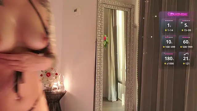 Snapshot of Mysticxkitty chatting on 12-13-24, 08:04 Mysticxkitty online show from 12-13-24, 08:04