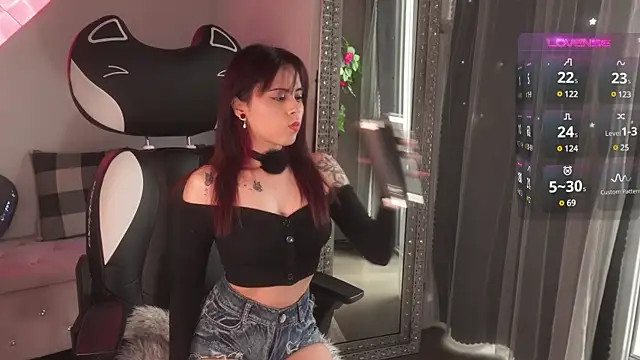 Snapshot of Mysticxkitty chatting on 02-03-25, 04:41 Mysticxkitty online show from 02-03-25, 04:41