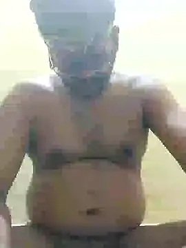 Snapshot of karthick25 chatting on 01-10-26, 04:20 karthick25 online show from 01-10-26, 04:20