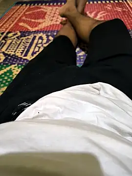 Snapshot of karthick25 chatting on 03-13-26, 04:35 karthick25 online show from 03-13-26, 04:35