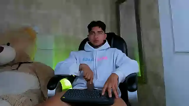 Muichiro tokito1 online show from 12-23-24, 07:38