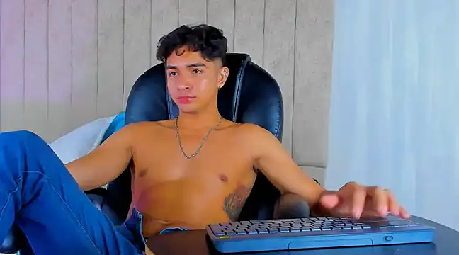 Muichiro tokito1 online show from 03-02-25, 04:28