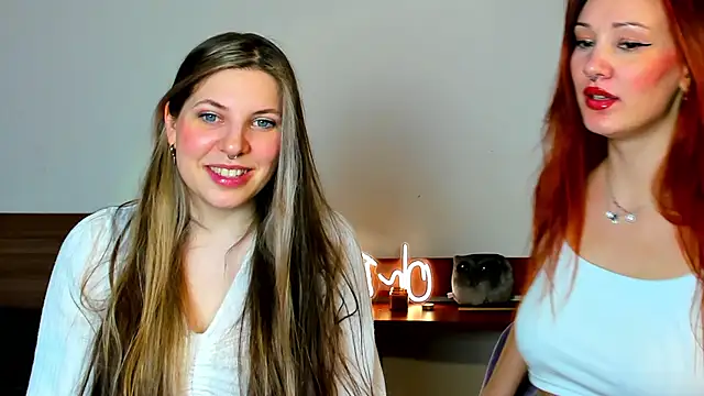 Snapshot of Annie_aww chatting on 02-07-25, 01:04 Annie aww online show from 02-07-25, 01:04