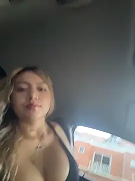 amanda-medrano1 online show from 03-19-26, 02:54