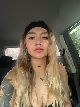 amanda-medrano1 online show from 03-26-26, 03:06