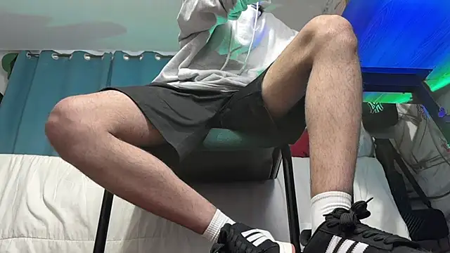 Snapshot of Saturno_v chatting on 01-09-25, 10:09 Saturno v online show from 01-09-25, 10:09