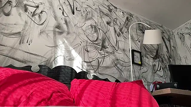 Snapshot of Saturno_v chatting on 01-13-25, 11:08 Saturno v online show from 01-13-25, 11:08