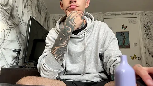 Snapshot of Saturno_v chatting on 01-16-25, 09:51 Saturno v online show from 01-16-25, 09:51