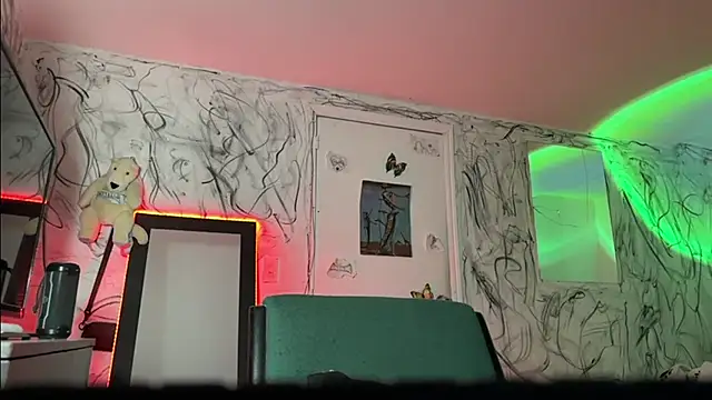 Snapshot of Saturno_v chatting on 02-12-25, 10:48 Saturno v online show from 02-12-25, 10:48