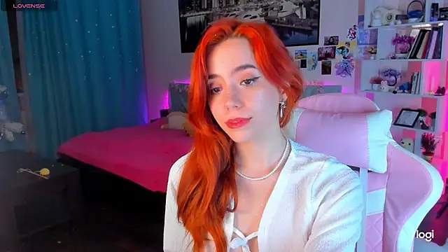 Snapshot of Ramona_Johnson chatting on 12-30-24, 02:42 Ramona Johnson online show from 12-30-24, 02:42