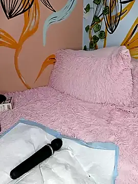 Connie 20 online show from 12-06-24, 03:44