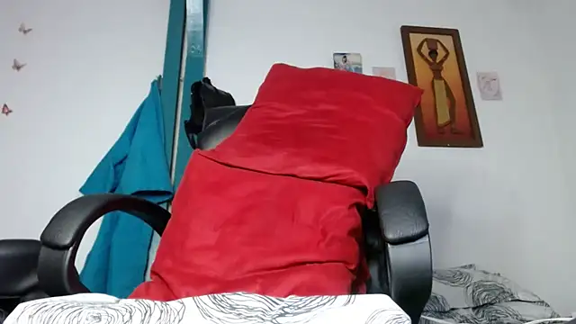 Sexy-Favgirl online show from 04-26-26, 10:13