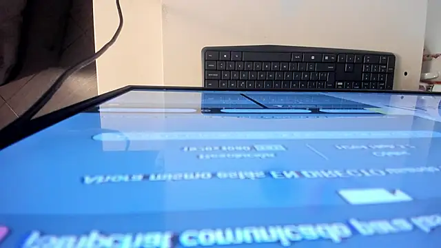 Snapshot of escarleth__ chatting on 03-19-25, 01:29 escarleth online show from 03-19-25, 01:29