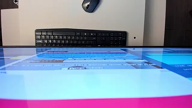 Snapshot of escarleth__ chatting on 03-22-25, 02:03 escarleth online show from 03-22-25, 02:03