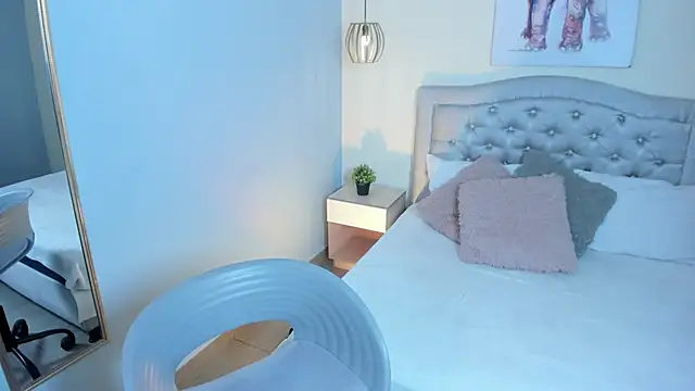 Snapshot of escarleth__ chatting on 11-26-25, 01:01 escarleth online show from 11-26-25, 01:01