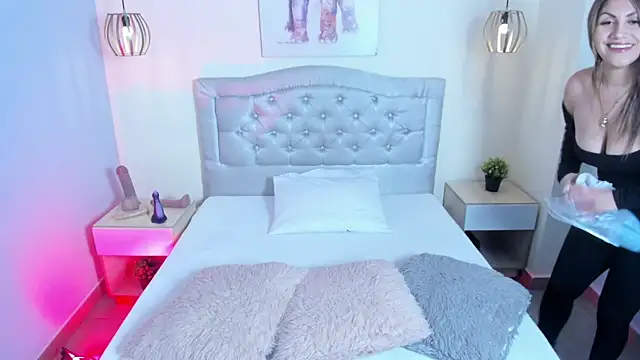 Snapshot of escarleth__ chatting on 12-01-25, 02:11 escarleth online show from 12-01-25, 02:11