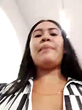 Miia grand online show from 01-21-25, 05:51