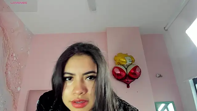 soyzarahtorres online show from 12-16-25, 09:31