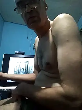 hugosafado333 online show from 01-13-25, 03:01