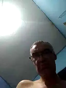 hugosafado333 online show from 01-14-25, 01:15