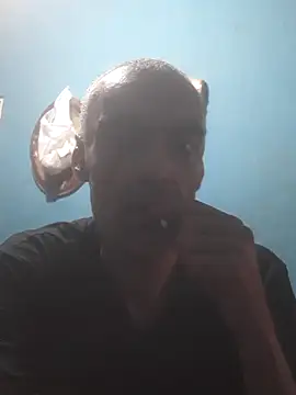 hugosafado333 online show from 10-16-25, 05:30