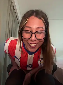 Yerucita online show from 05-18-26, 04:07