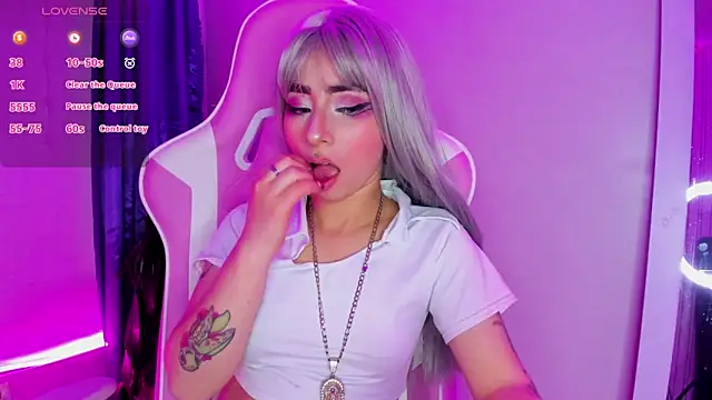 Snapshot of hanna__azumi chatting on 01-19-25, 09:33 hanna azumi online show from 01-19-25, 09:33