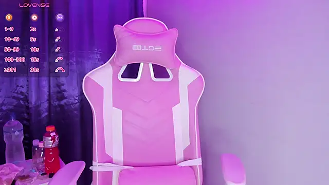 Snapshot of hanna__azumi chatting on 01-24-25, 02:49 hanna azumi online show from 01-24-25, 02:49