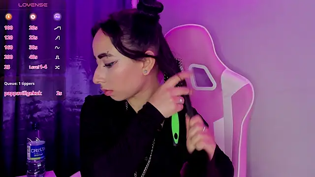 Snapshot of hanna__azumi chatting on 01-25-25, 09:47 hanna azumi online show from 01-25-25, 09:47