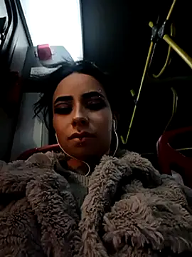 Snapshot of hanna__azumi chatting on 02-14-25, 10:28 hanna azumi online show from 02-14-25, 10:28