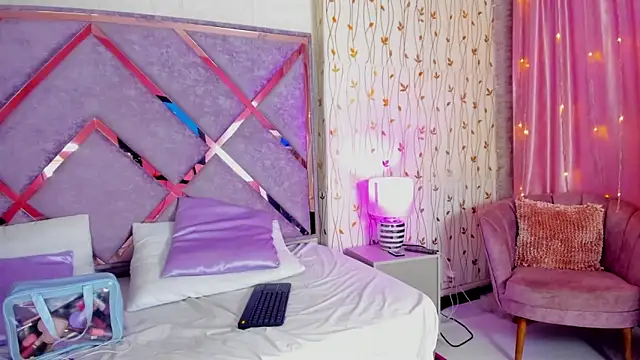 Snapshot of hanna__azumi chatting on 03-06-25, 03:57 hanna azumi online show from 03-06-25, 03:57