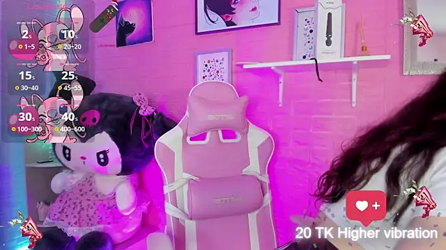 Snapshot of hanna__azumi chatting on 10-16-25, 03:29 hanna azumi online show from 10-16-25, 03:29