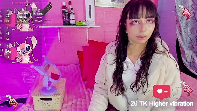 Snapshot of hanna__azumi chatting on 10-29-25, 11:39 hanna azumi online show from 10-29-25, 11:39