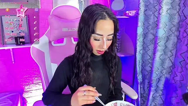 Snapshot of hanna__azumi chatting on 11-21-25, 03:05 hanna azumi online show from 11-21-25, 03:05