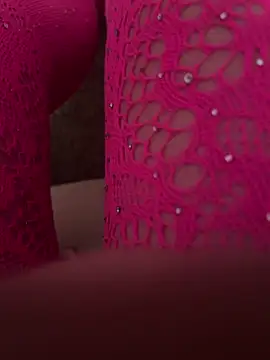 Snapshot of HighHeeledQueen chatting on 10-30-25, 03:02 HighHeeledQueen online show from 10-30-25, 03:02