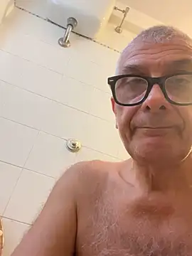 4n4l1zz4m1 online show from 01-12-25, 11:39