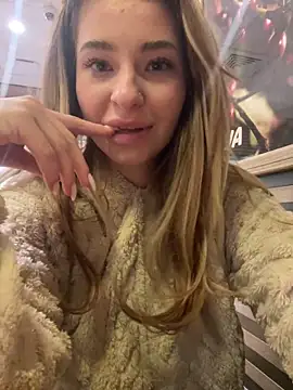 GraceCarther online show from 02-17-25, 12:21