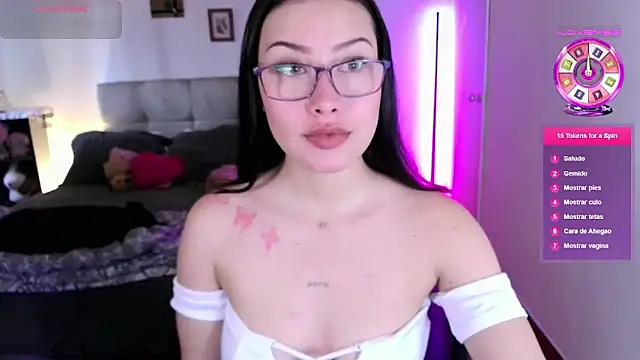 Emilyswan04 online show from 10-08-25, 09:56