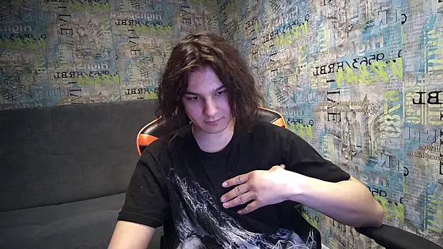 Snapshot of sweet_lucifer666 chatting on 03-17-25, 02:56 sweet lucifer666 online show from 03-17-25, 02:56