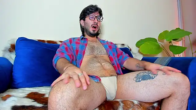 Snapshot of Ackerman_Eren_ chatting on 02-15-25, 12:43 Ackerman Eren  online show from 02-15-25, 12:43